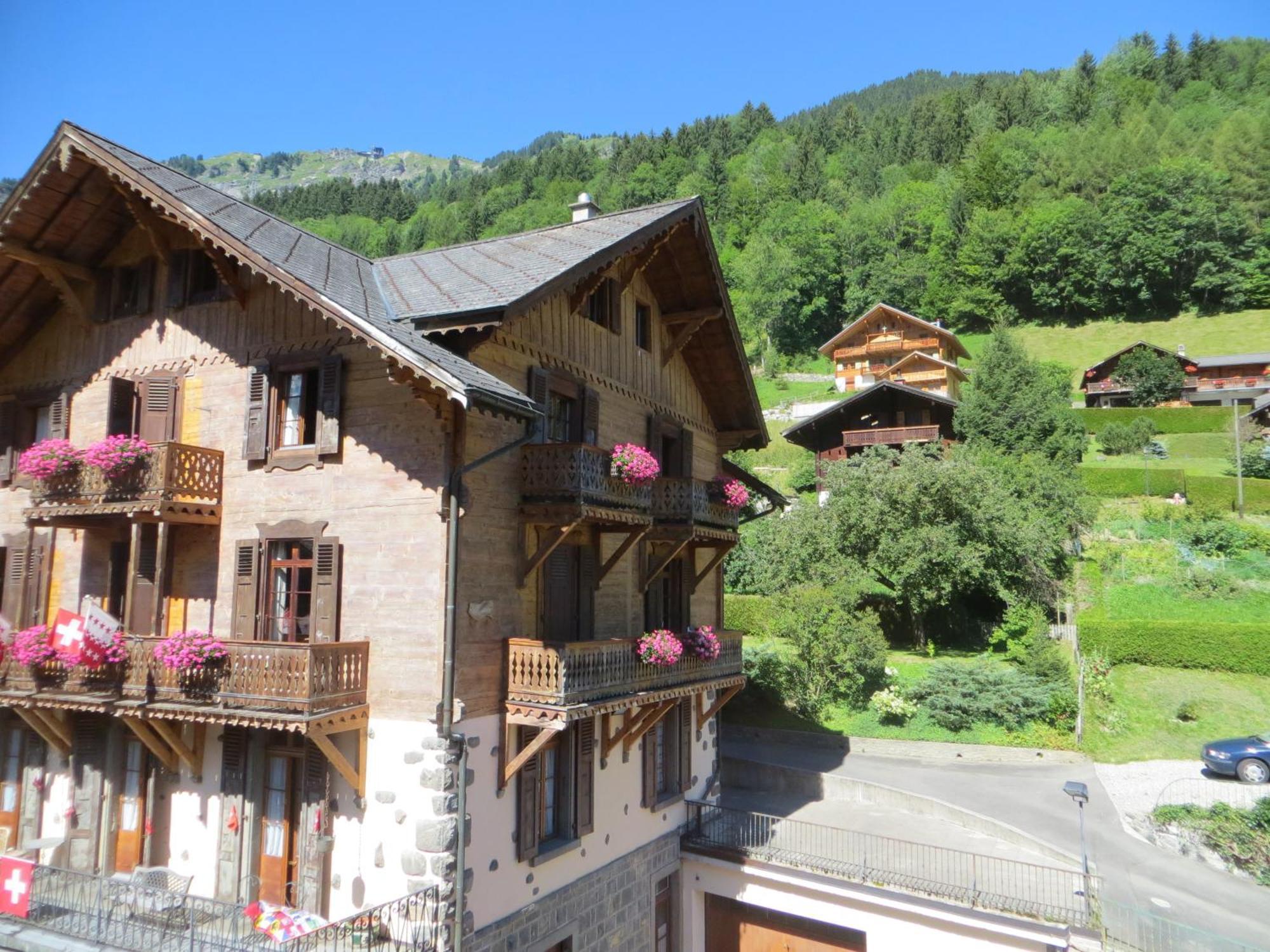 Hotel Suisse Champery Exterior photo