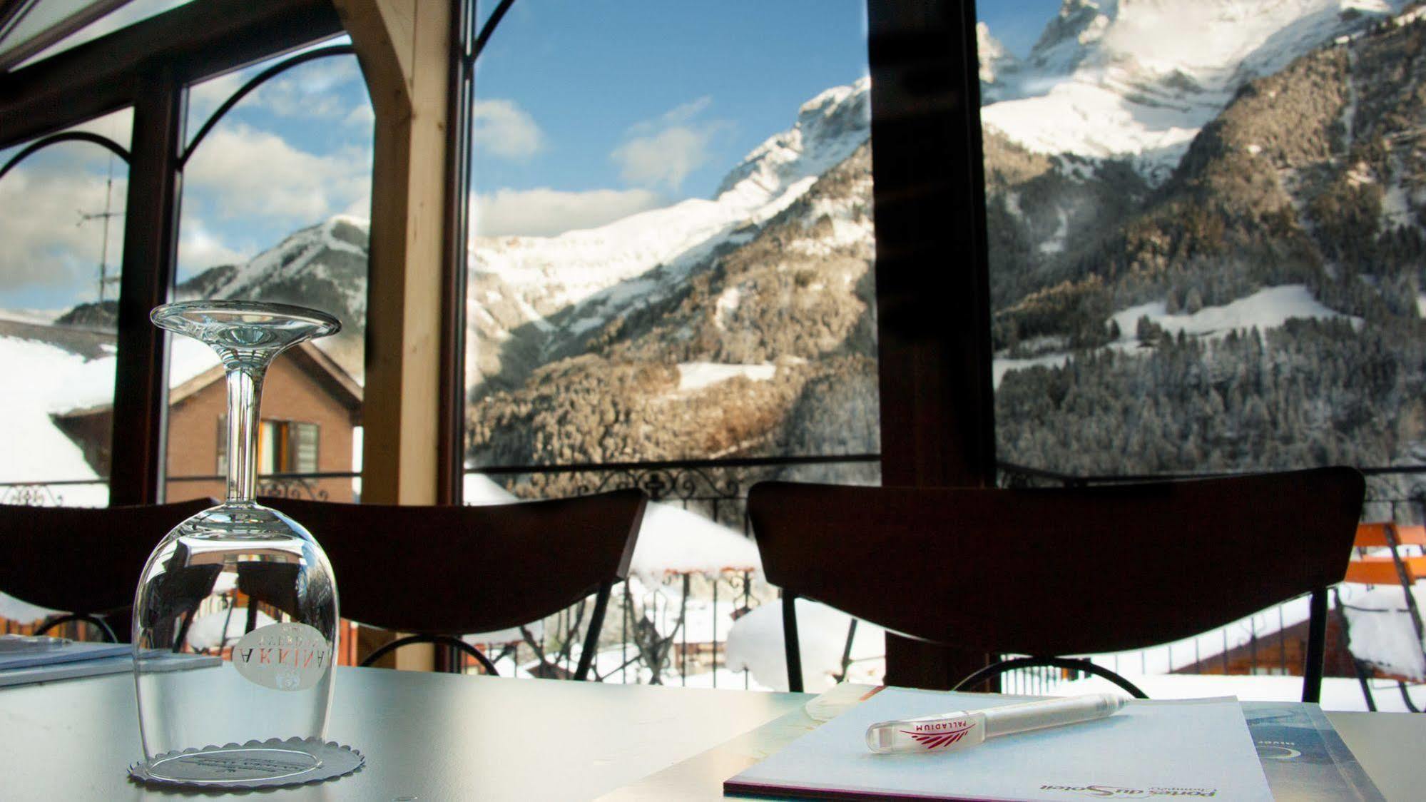 Hotel Suisse Champery Exterior photo